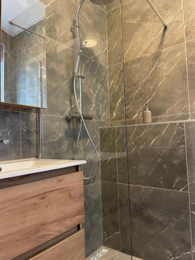 Diamonds Studio Apartment Antwerpen Ngoại thất bức ảnh