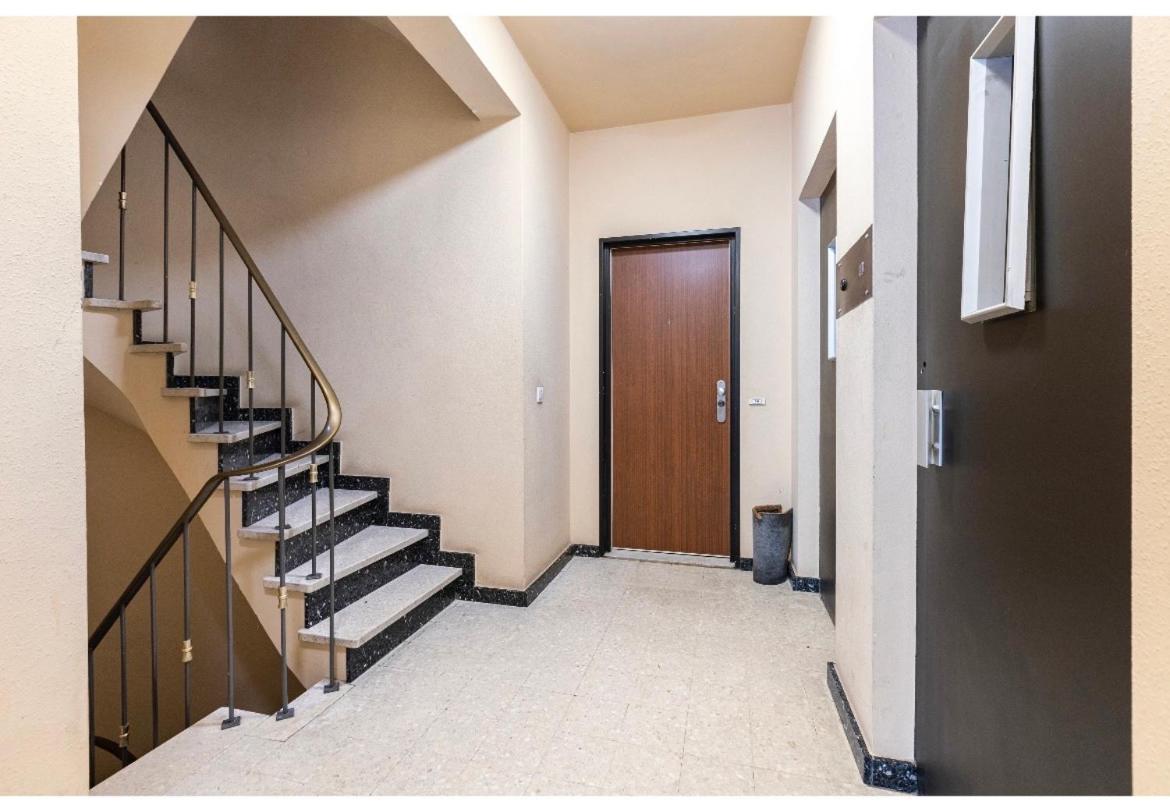 Diamonds Studio Apartment Antwerpen Ngoại thất bức ảnh